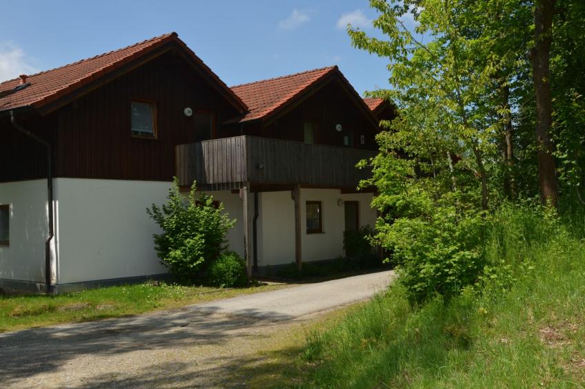 Gemütliche Wohnung in Berghäuser mit Kleinem Garten