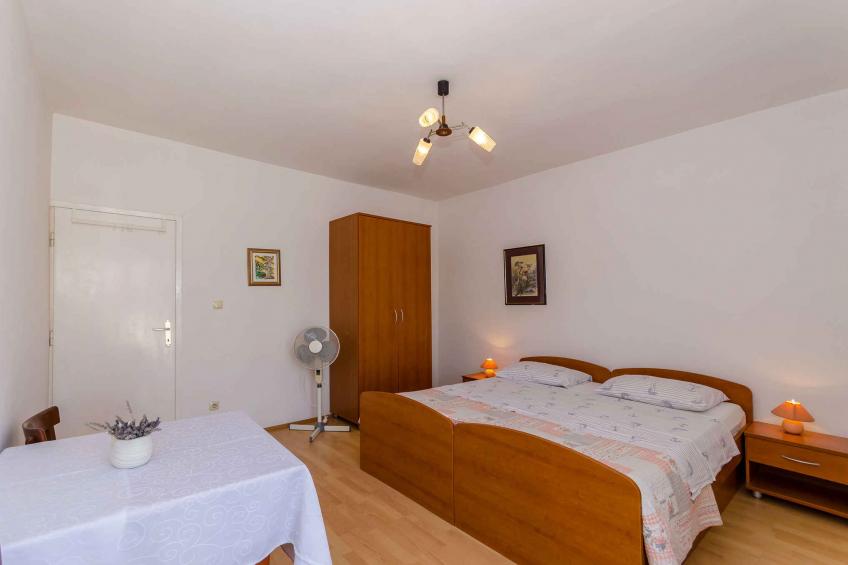 Ferienwohnung mit Klimaanlage, Terrasse und Meerblick in Jelsa - BF-T6D97 - foto 14