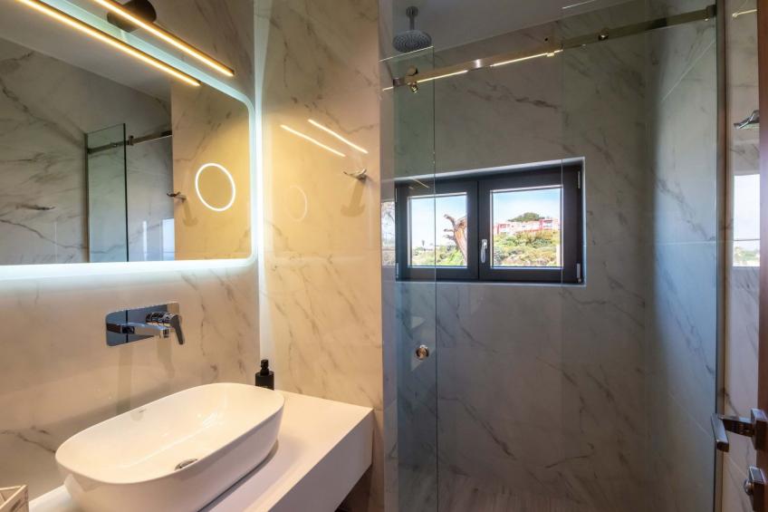 Villa Solis -100m zum Meer und ''Free'' Beheizter Pool - foto 32