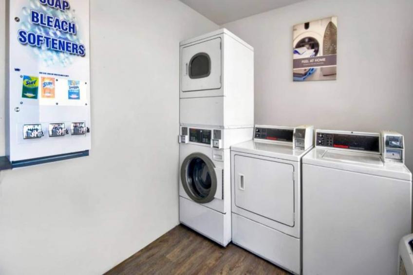 1 KING BED  NON-SMOKING KITCHEN - foto 33