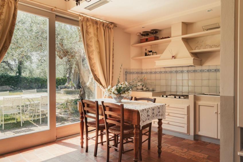 In einem Bauernhaus in den Hügeln, mit Garten und Pool - foto 4