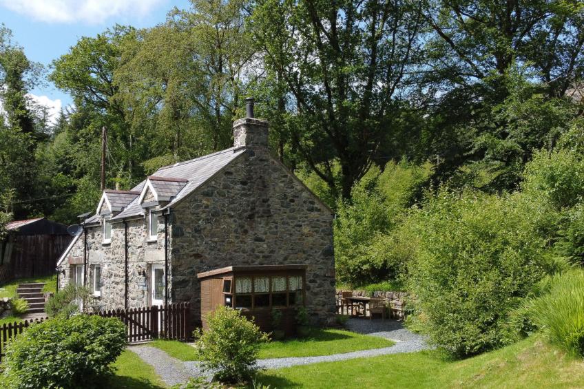 Hermon Bach - foto 2