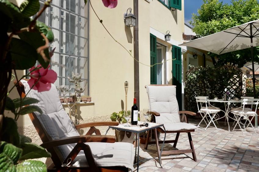 Villa in der Stadt-Privatparkplatz-Garten-6Gäste - foto 3