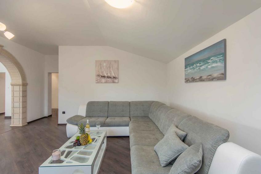 Holiday apartment with pool - BF-NXGFC - foto 22