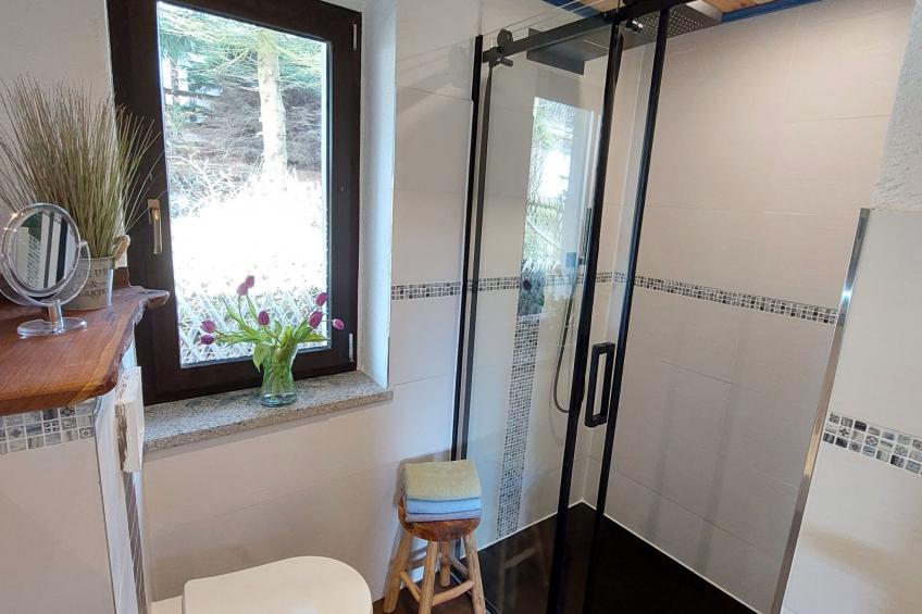 Am Wald gelegenes Ferienhaus "Wolf" mit Kamin - foto 11