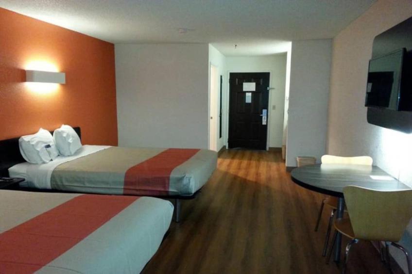 2 Queen Beds  Non-Smoking - foto 7