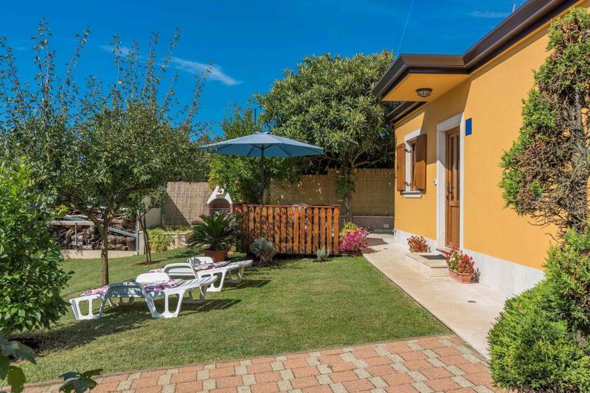 Holiday home with garden - BF-WZMRC