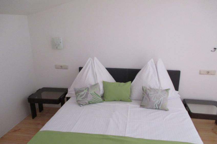 Guest House Villa Daniel - Standard Double Room with Balcony - foto 3
