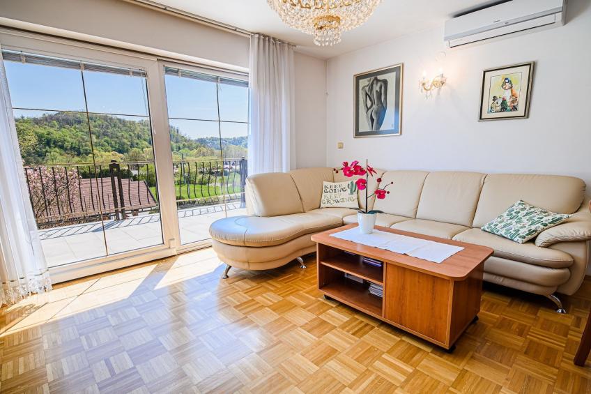 Sunny and Spacious Apartments with Terrace near Water Park - One Bedroom Apartment with Terrace - foto 6