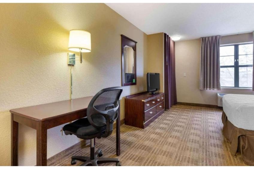 1 Queen Bed | Non-Smoking, Kitchen - foto 24