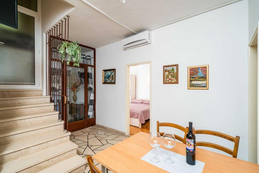 Apartments Nikolina (LU) - Two-Bedroom Apartment with Terrace - foto 2