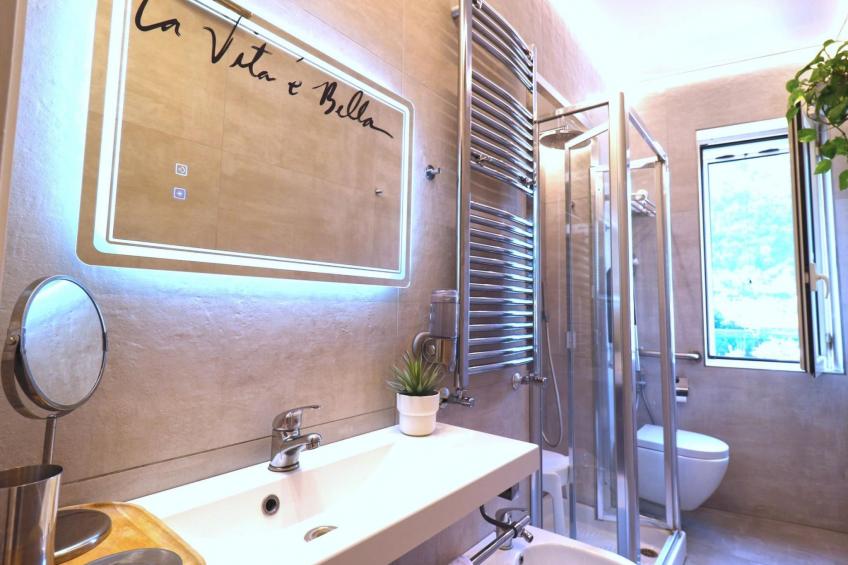 Familienwohnung mit Privatparkplatz - foto 37