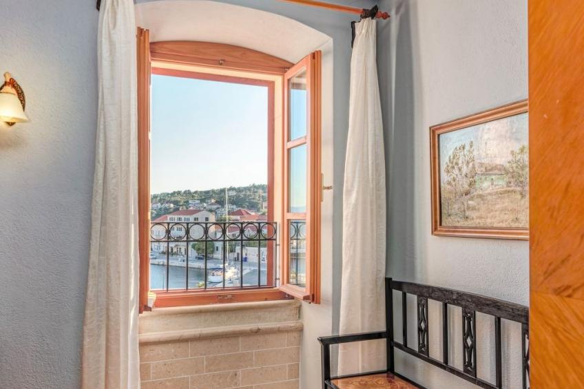 Ferienvilla "Laurus" mit Blick auf das Wasser - foto 11