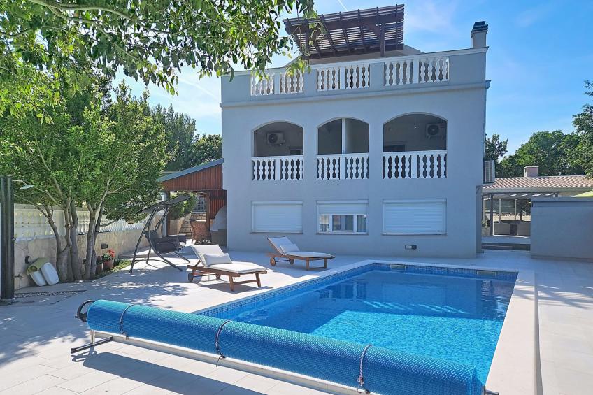 Haus Valentina (ZAD710)