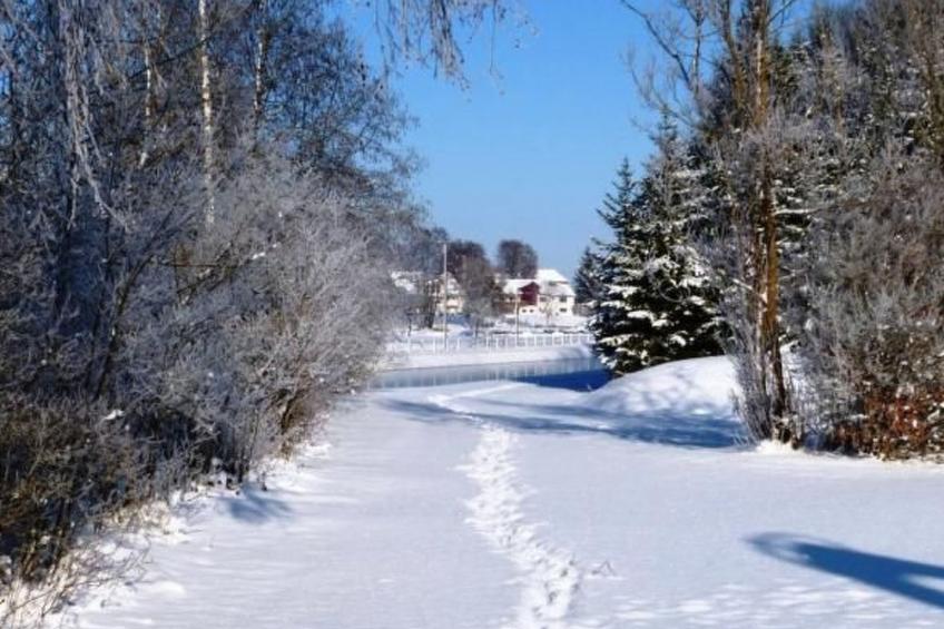 Haus mit  freier Fahrradnutzung und kleinem Boot - foto 24