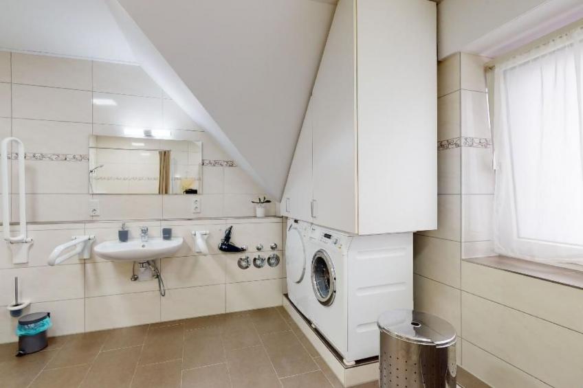 Helle Familienfreundliche Barrierefreie Wohnung - foto 17