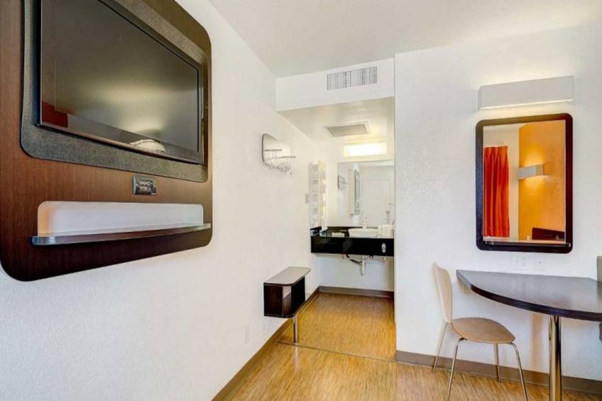 2 Full Beds  Non-Smoking - foto 20