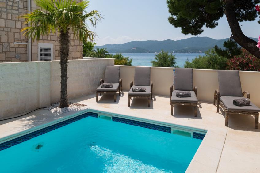 Suartini Viganj mit einem Pool - foto 43