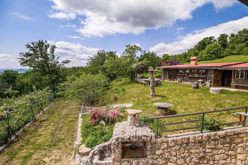 Hidden Authentic Haven Apartments - Two Bedroom Apartment with Balcony - foto 33