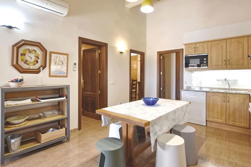 Finca mit großem eingezäunten Pool und Klimaanlage. - foto 28