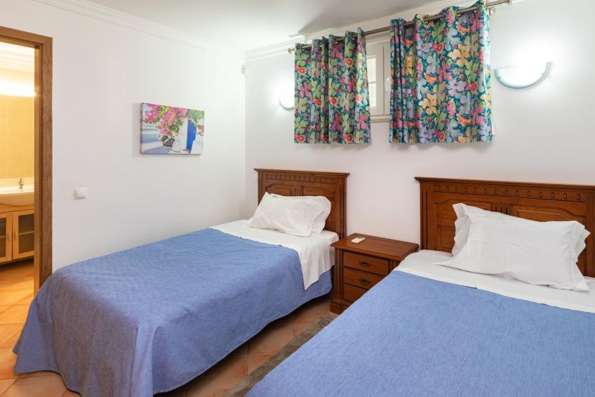 8 Schlafzimmer Villa, Pool, BBq, Strand - foto 20