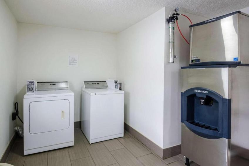 1 KING BED  NON-SMOKING KITCHEN - foto 17