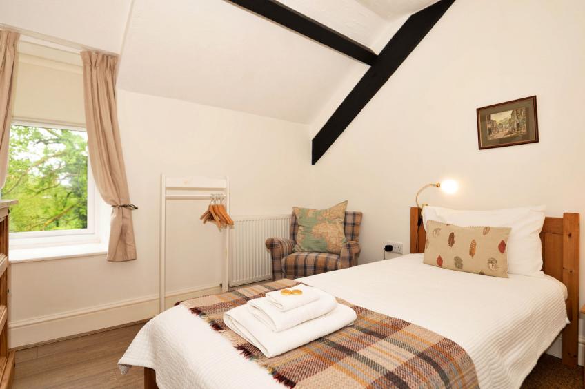 Hermon Bach - foto 12