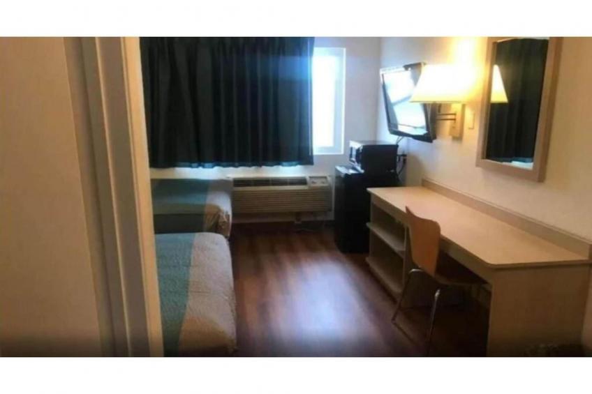 2 Full Beds  Smoking - foto 6