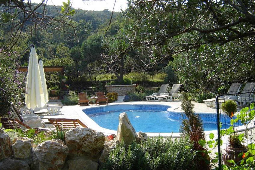 "Violet" mit Swimmingpool