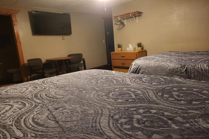 2 Queen Beds Non-Smoking