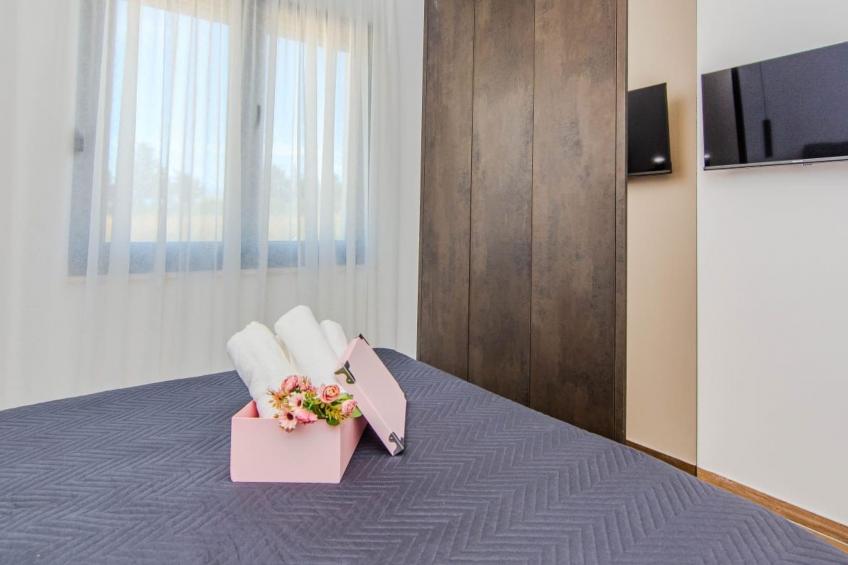 Neues modernes Poolhaus in Privlaka - foto 24