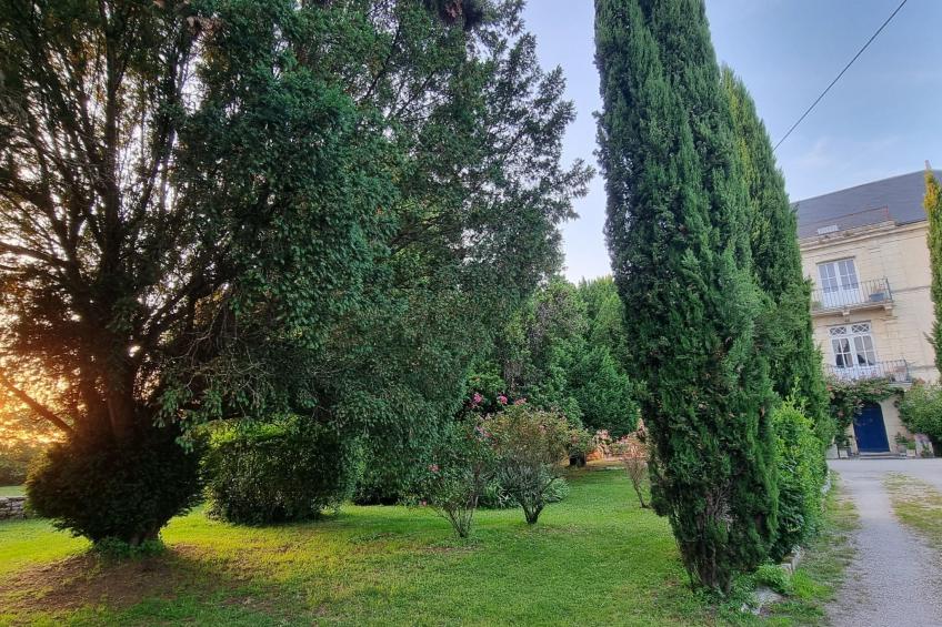 8-Zimmer-Schloss mit Pool und eigenem Park - foto 10