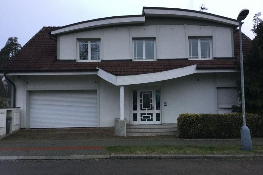 mit Privatpool für 11 Personen + 1 Kind ca. 500 m²in Pardubitz, Böhmen (Os