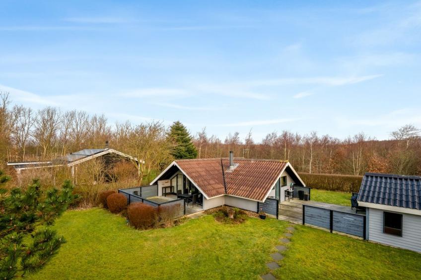 "Tjana" - 6km from the sea