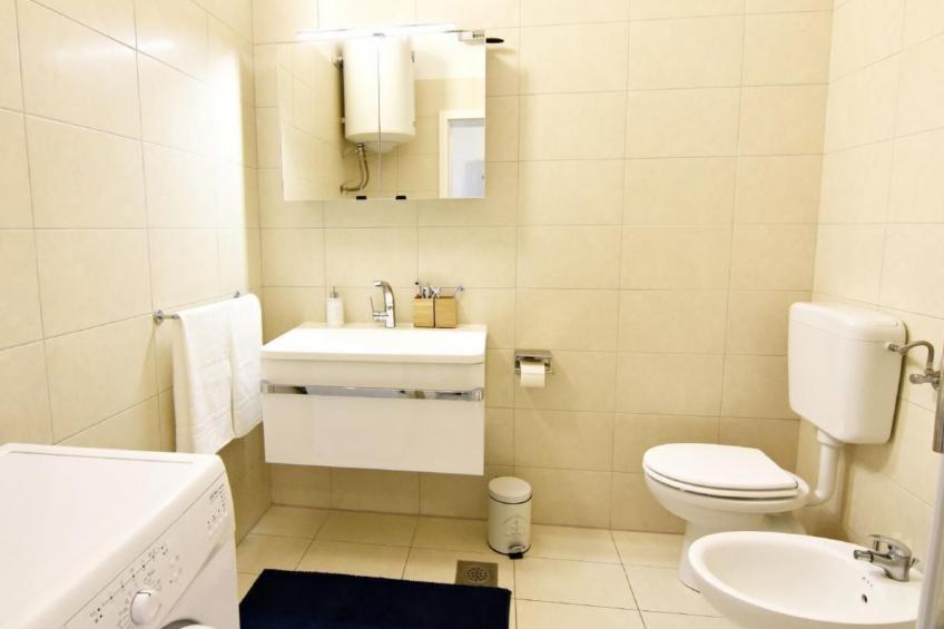 Klimatisierte Wohnung in Bašanija mit Grill - foto 18