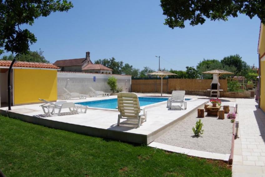 Haus in Sveti Kirin mit Privatem Pool, 4 Schlafzimmer - foto 5