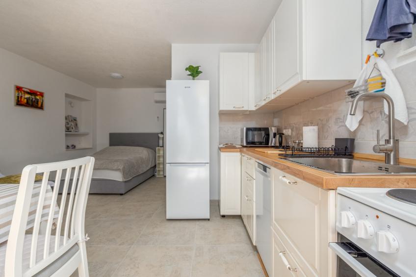 Studio Apartment Varos with shared pool - foto 19