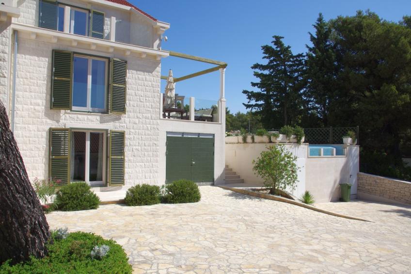 Schönes Ferienhaus mit privatem Pool - foto 12