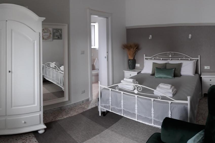 Rundes Steinhaus mit Whirlpool - foto 2