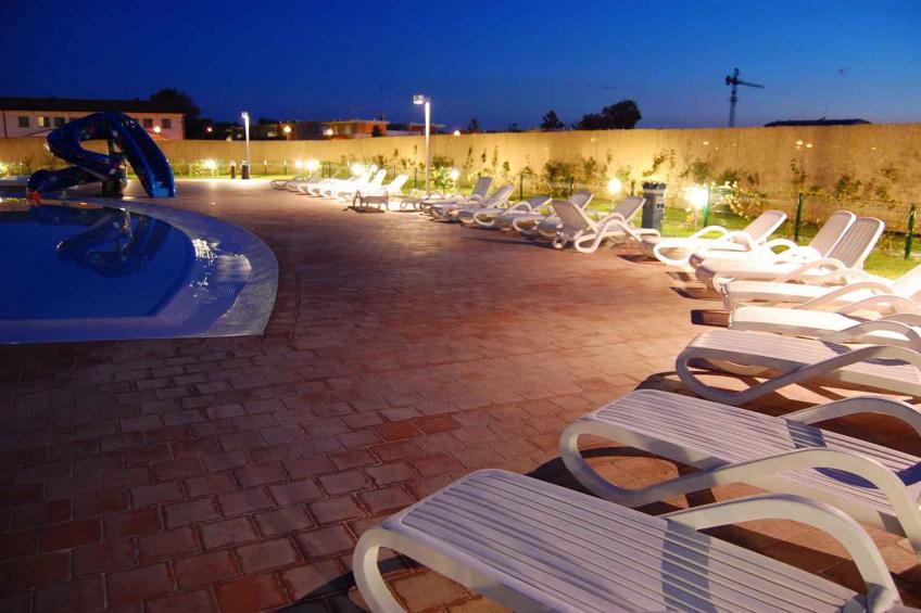 Ferienwohnung mit Klimaanlage, Balkon und Pool - BF-JR346 - foto 19