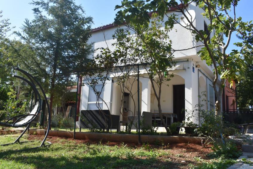 in Pavićini mit Grill, Terrasse und Garten - foto 42