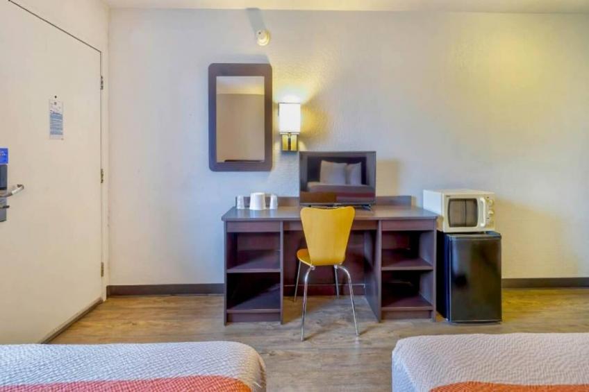 2 Queen Beds  Micfridge - foto 8