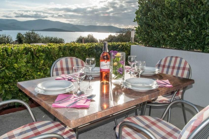 Modern eingerichtete Ferienwohnung orange - foto 11