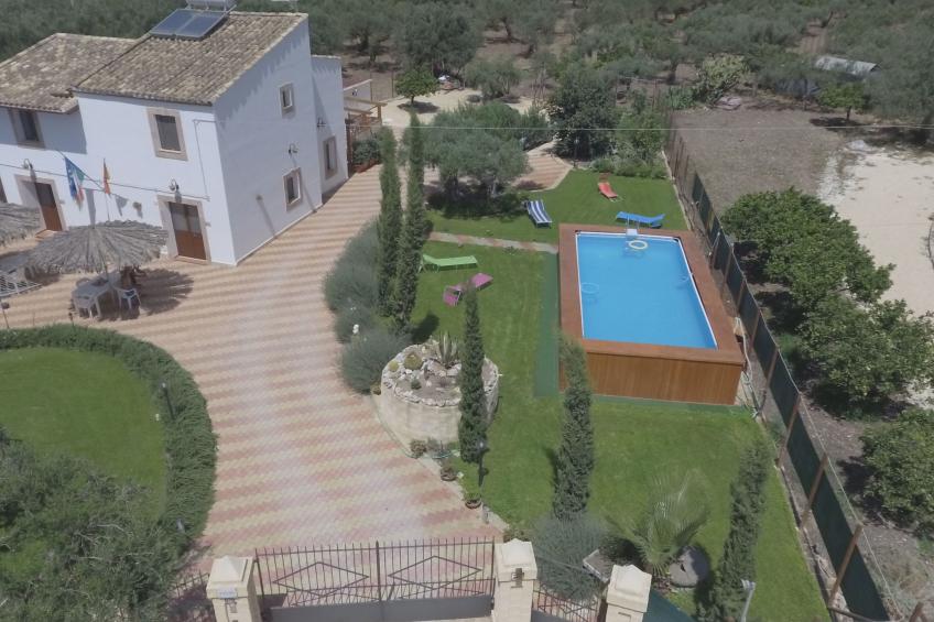 'Marc' mit Privatparkplatz