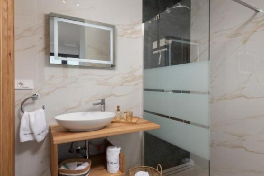 Villa Barbara with heated pool - foto 22