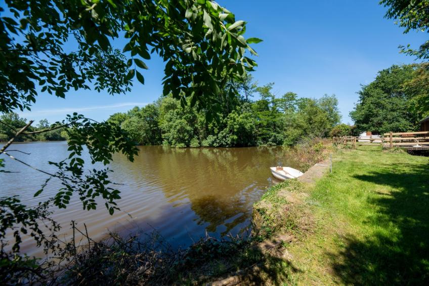 Ancien moulin à eau rénové au bord d'un étang privé - foto 36