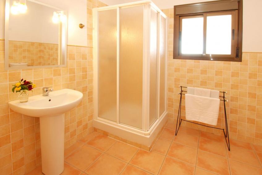 Villa Los Poyatos, beheizter Pool, Wifi, AC,BBQ - foto 33