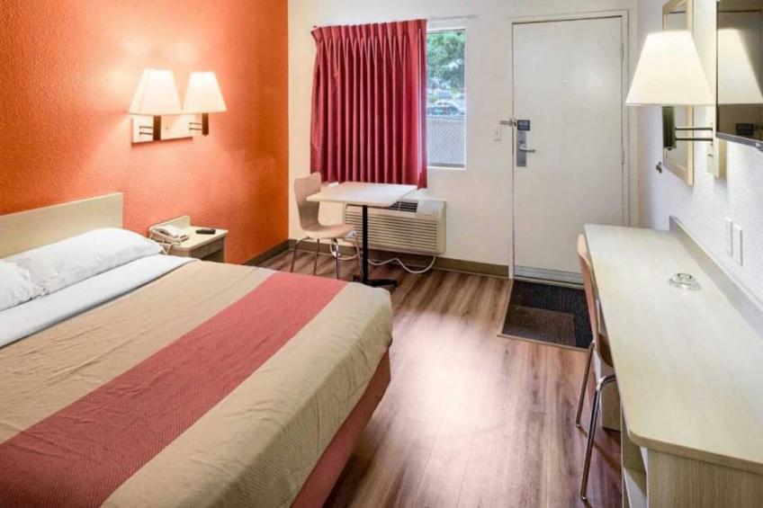 1 Full Bed  Non-Smoking - foto 8