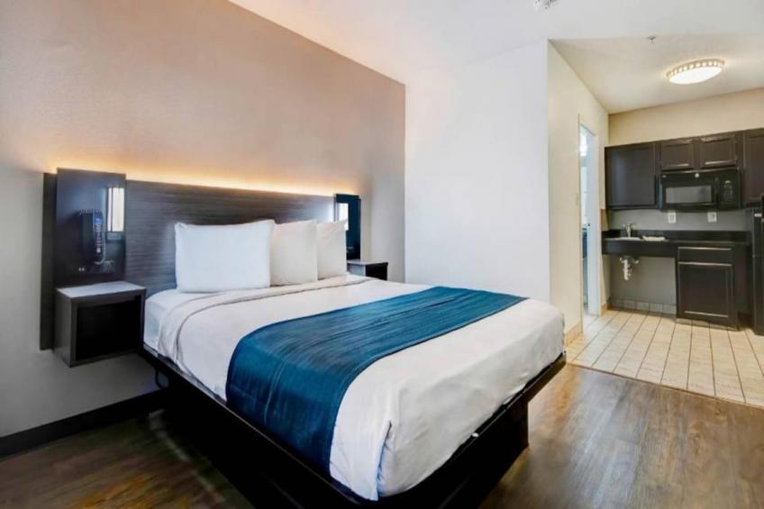1 King Bed  Smoking - foto 13