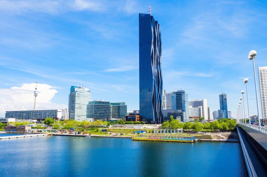 Moderne Wohnung in Kaisermühlen mit Garten und Panoramablick - foto 41